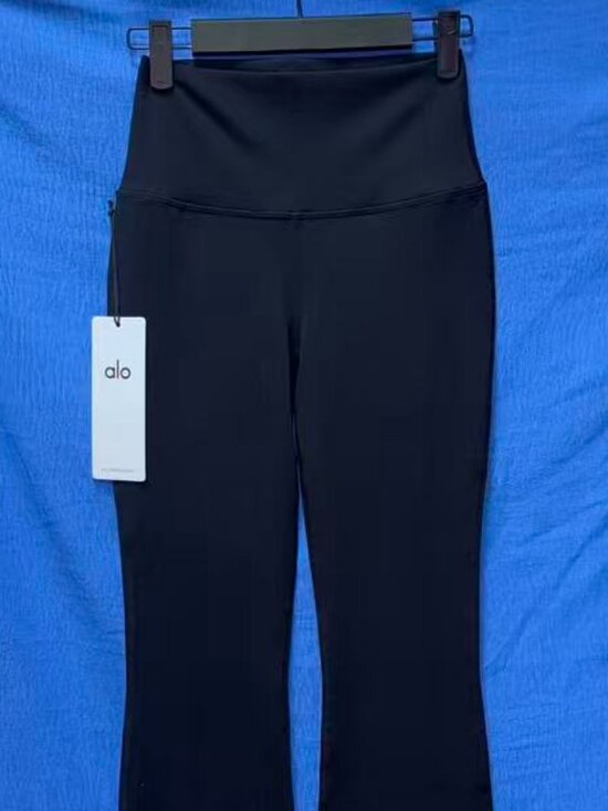 Alo Yoga Tops - ✨Alo Yoga Airbrush High Waisted Flare Pants Slim Fit Black (Regular)